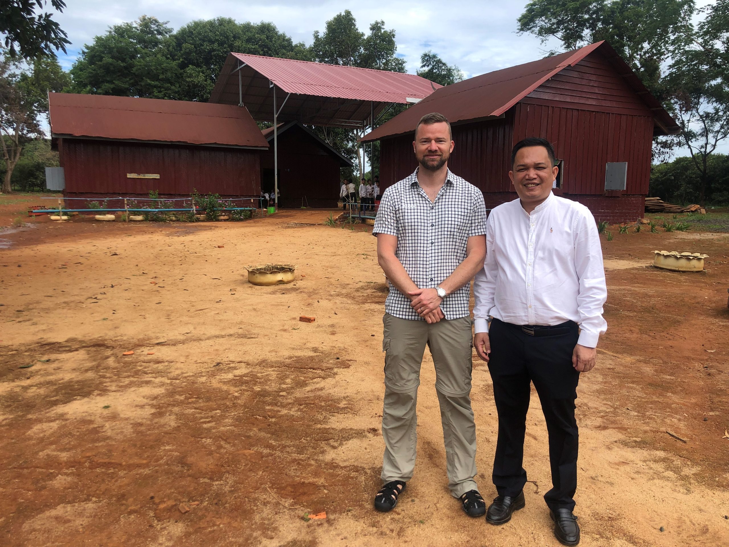 Unser Vizepräsident Raphael reist nach Kambodscha
